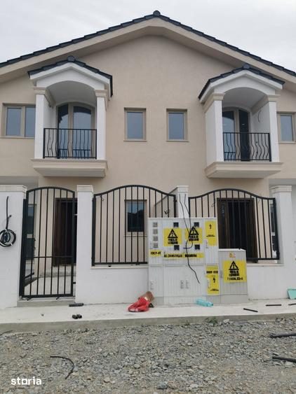 Casă cu 4 camere cu Teren 246 Mp în Tomis Nord