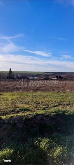 Teren de 1392 mp, în Vânători