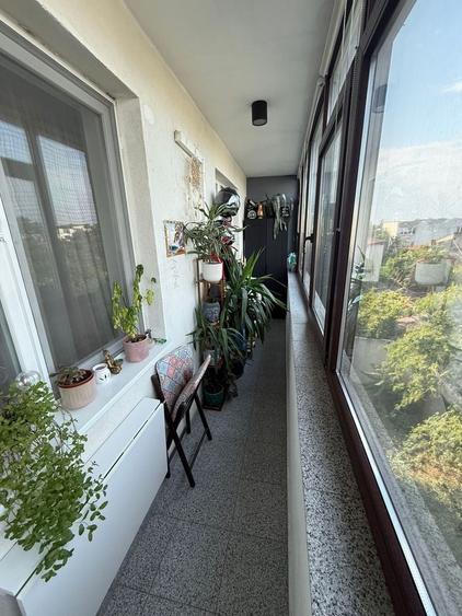Apartament cu 2 camere semidecomandat în Eroii Revoluției