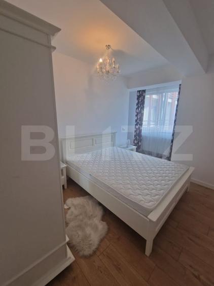 Apartament cu 3 camere decomandat, mobilat în Central