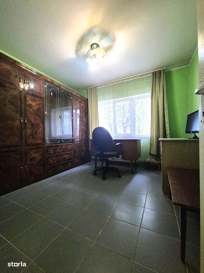 Apartament cu 4 camere decomandat în Central