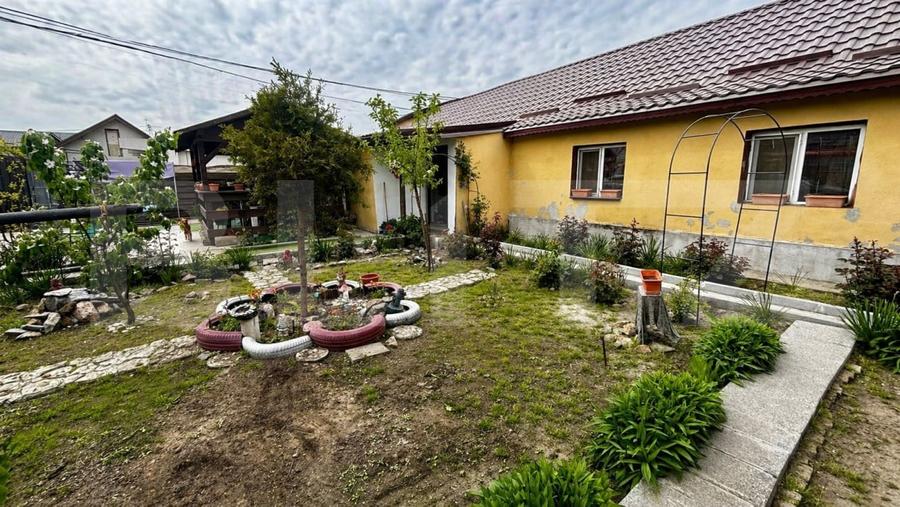 Casă parter 100 mp utili, teren 434 mp, zona Brestei - 16