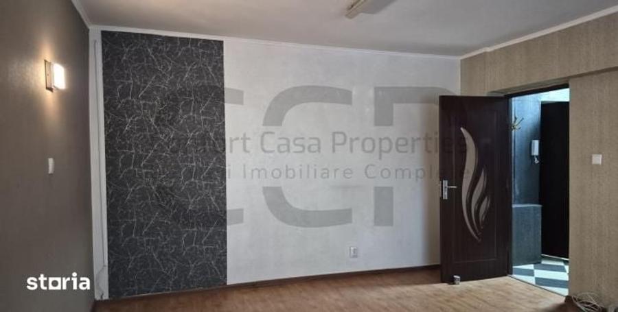 Apartament cu 3 camere decomandat în Decebal