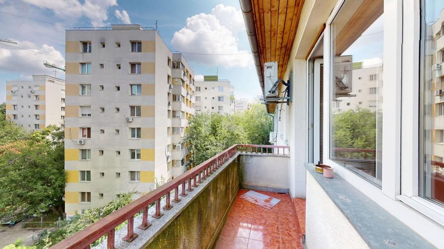 Apartament cu 2 camere decomandat, mobilat în Titan