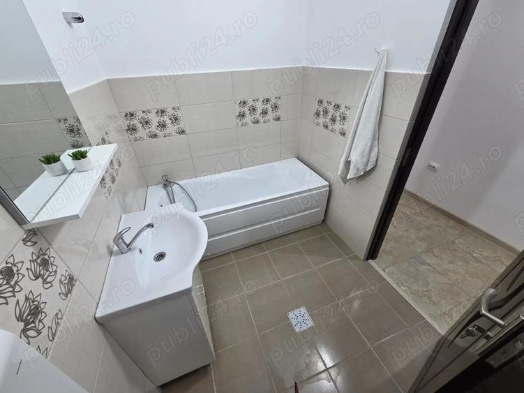 Casă cu 4 camere cu Teren 2000 Mp în Agighiol