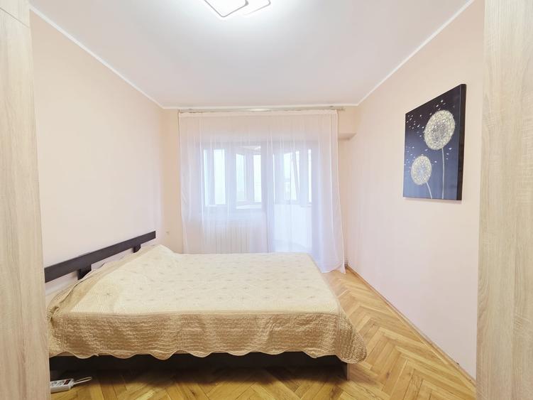 Apartament cu 3 camere decomandat în Mazepa 2