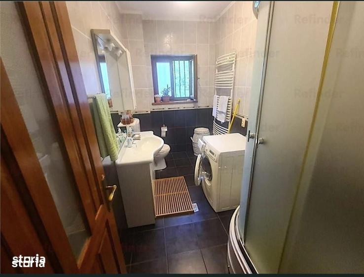 Casă cu 4 camere cu Teren 3542 Mp în Cornu