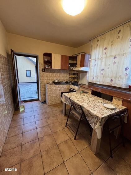 Casă cu 4 camere cu Teren 186 Mp în Rovine