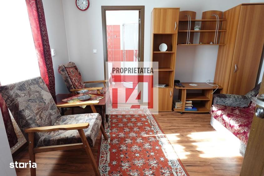 Casă cu 6 camere cu Teren 1500 Mp în Central