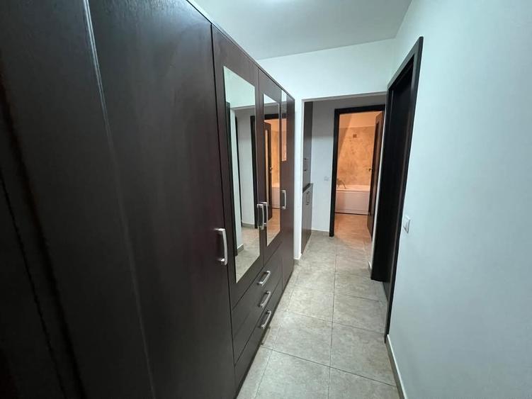 Apartament cu 3 camere decomandat în Lipovei