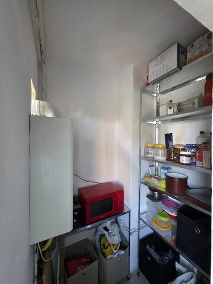 Apartament cu 3 camere decomandat în Girocului
