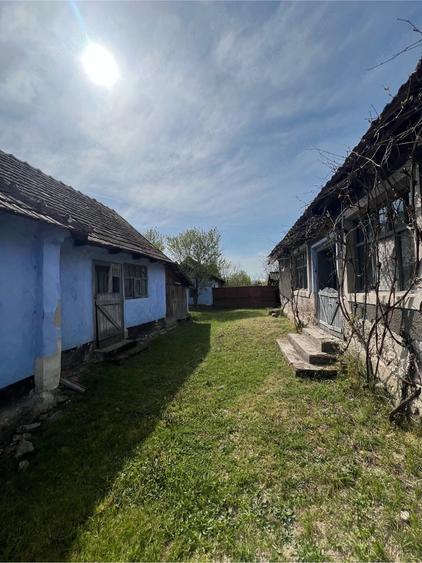 Casă cu Teren 2191 Mp în Cheșa
