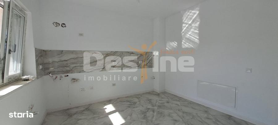 Casă cu 4 camere cu Teren 372 Mp în Rediu