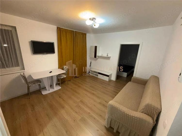 Apartament cu 2 camere în Independenței