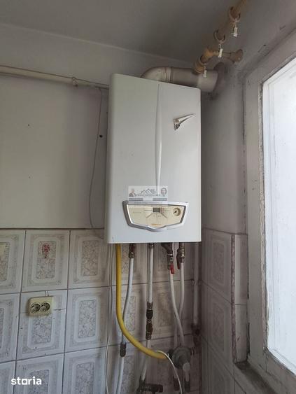 Apartament cu 4 camere semidecomandat în Central