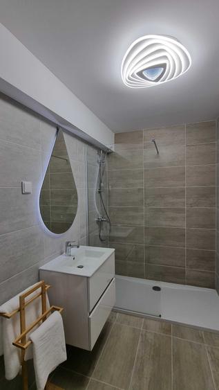 Apartament cu 2 camere decomandat în Drumul Taberei