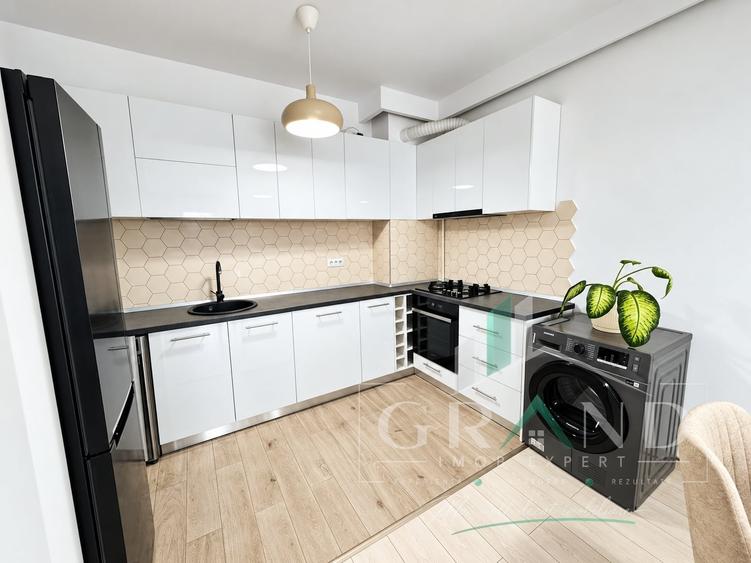 Apartament cu 2 camere semidecomandat, mobilat în Mărăști