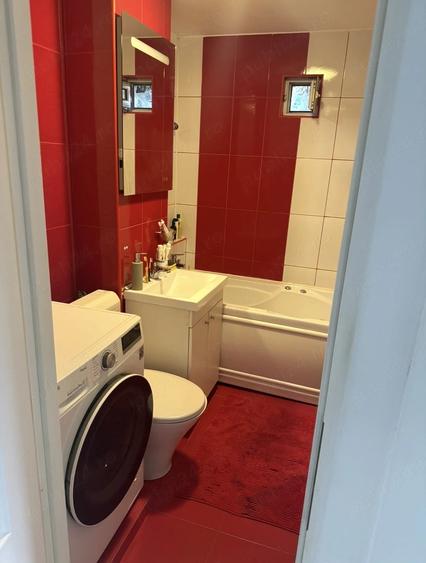 Apartament cu 3 camere decomandat în Aradului