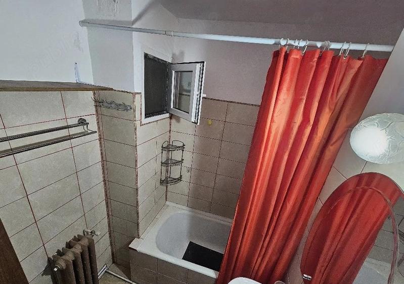 Apartament cu 2 camere în Industrială