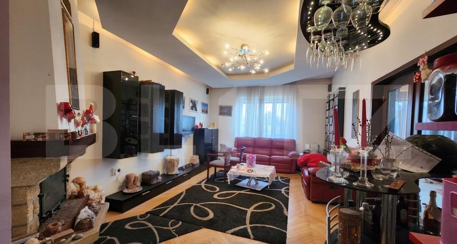 Duplex cu 7 camere cu Canalizare în Sâncraiu de Mureș