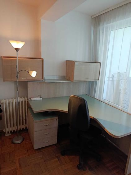 Apartament cu 2 camere decomandat în Baba Novac