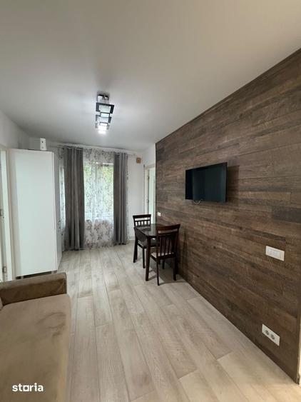 Apartament cu 2 camere nedecomandat în Tătărași
