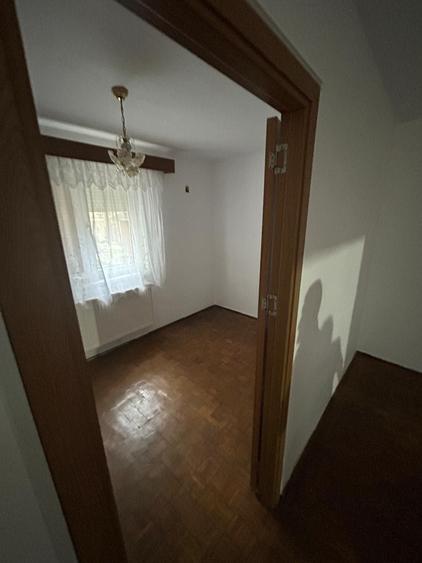 Apartament cu 2 camere nedecomandat în Central