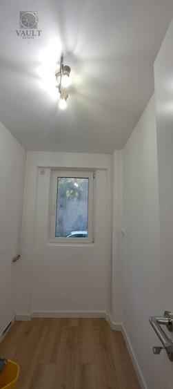 Apartament cu 2 camere decomandat în P-ța Victoriei