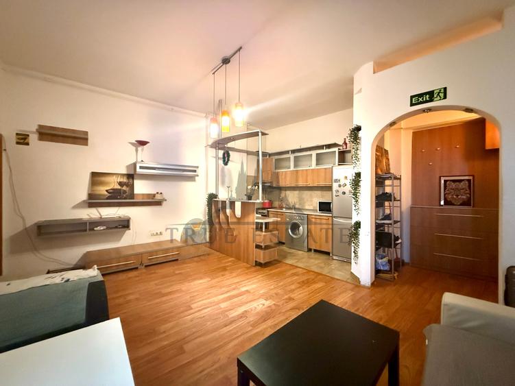 Apartament cu 2 camere semidecomandat în Universitate