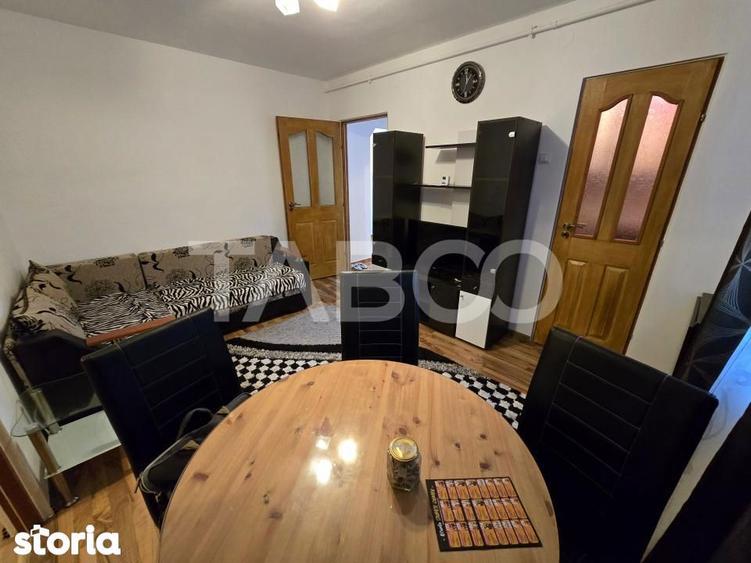 Apartament cu 3 camere semidecomandat, mobilat în Țiglari