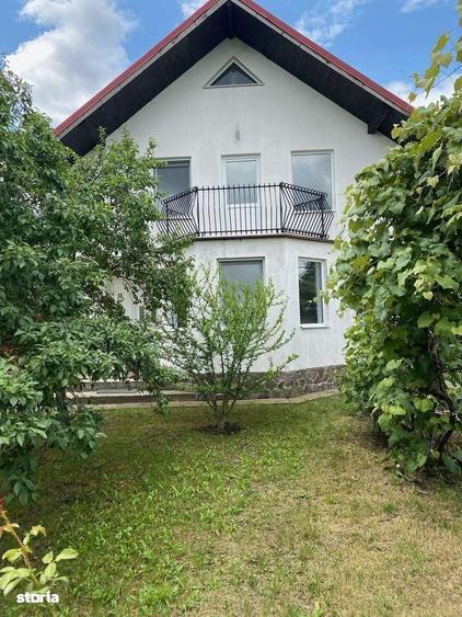 Casă cu 3 camere în Trifești