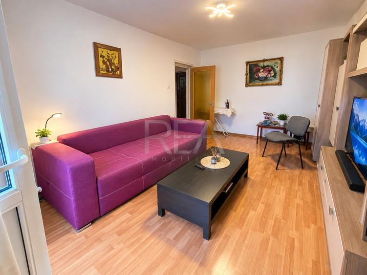 Apartament cu 3 camere decomandat în Rahova