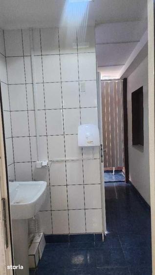 Spațiu comercial, de 168 mp, în Centrul Civic