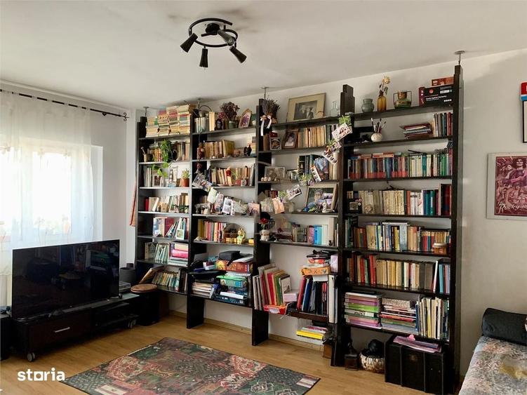 Apartament cu 3 camere decomandat în Centru Civic
