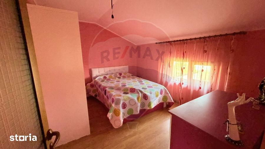 Casă cu 4 camere cu Teren 917 Mp în Nămoloasa