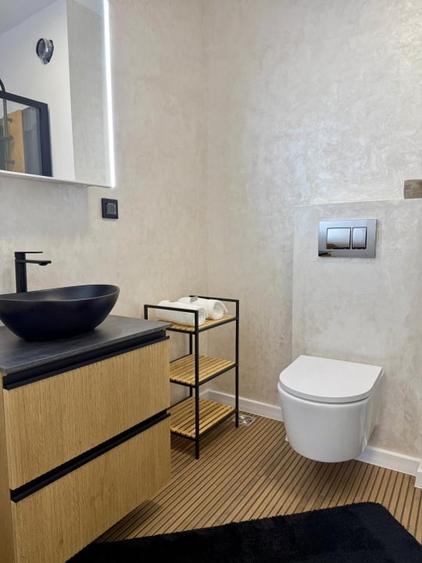 apartament cu 2 camere,2 bai,balcon,parcare,etaj intermediar,zona Parc Poligon - 12