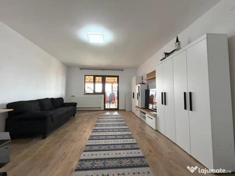 Casă cu 5 camere cu Teren 380 Mp în Chișoda