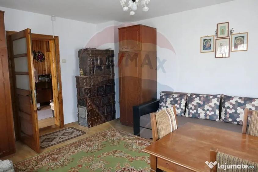 Casă cu 3 camere cu Teren 861 Mp în Central