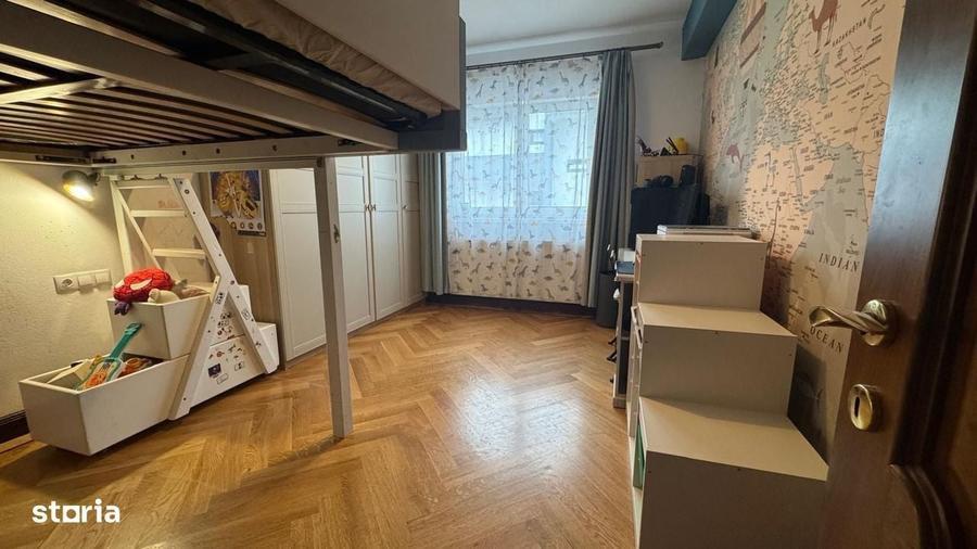 Apartament cu 3 camere în Central