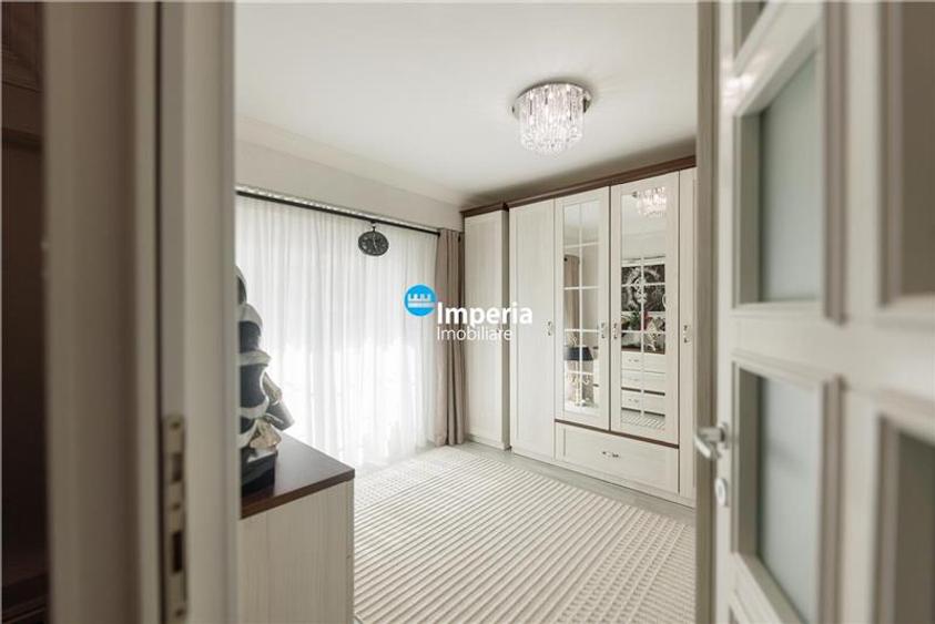 Casă individuală cu 10 camere cu Teren 500 Mp în Copou