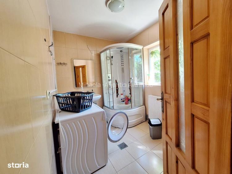 Vila 4 camere, garaj, utilata, Bacau,Cartierul CFR