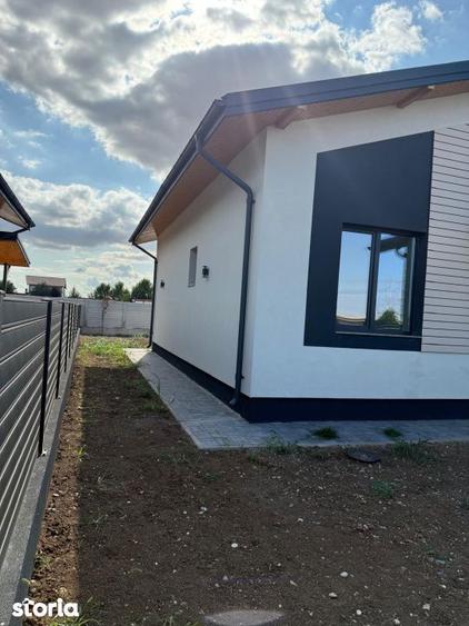 Casă cu 4 camere cu Teren 440 Mp în Frumușani