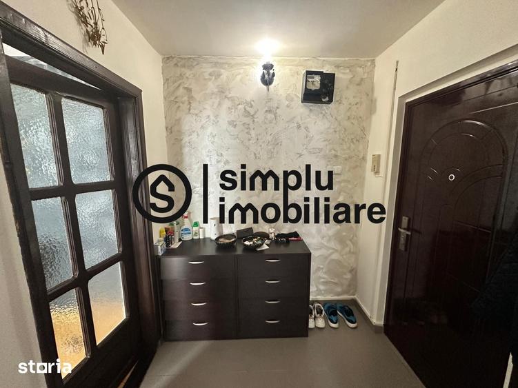 Apartament cu 3 camere semidecomandat în Central