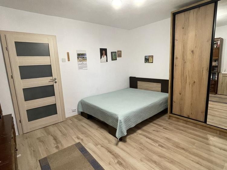 Apartament cu 2 camere semidecomandat în Lăpuș