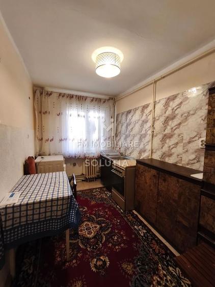 Apartament cu 3 camere decomandat în Decebal
