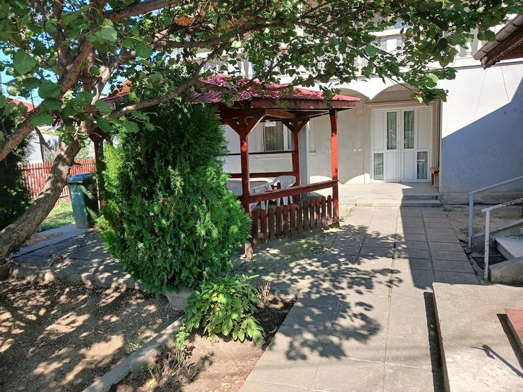 Casă cu 4 camere cu Teren 450 Mp în Bolintin-Deal