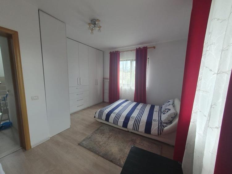 Casă individuală cu 5 camere cu Teren 300 Mp în Chiajna