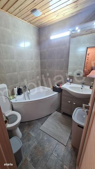 Casă cu 3 camere în Central