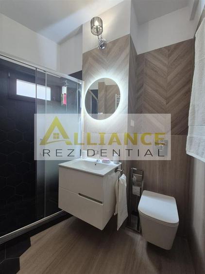Apartament cu 2 camere decomandat în Universitate