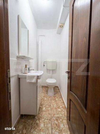 Apartament cu 3 camere semidecomandat în Rovine